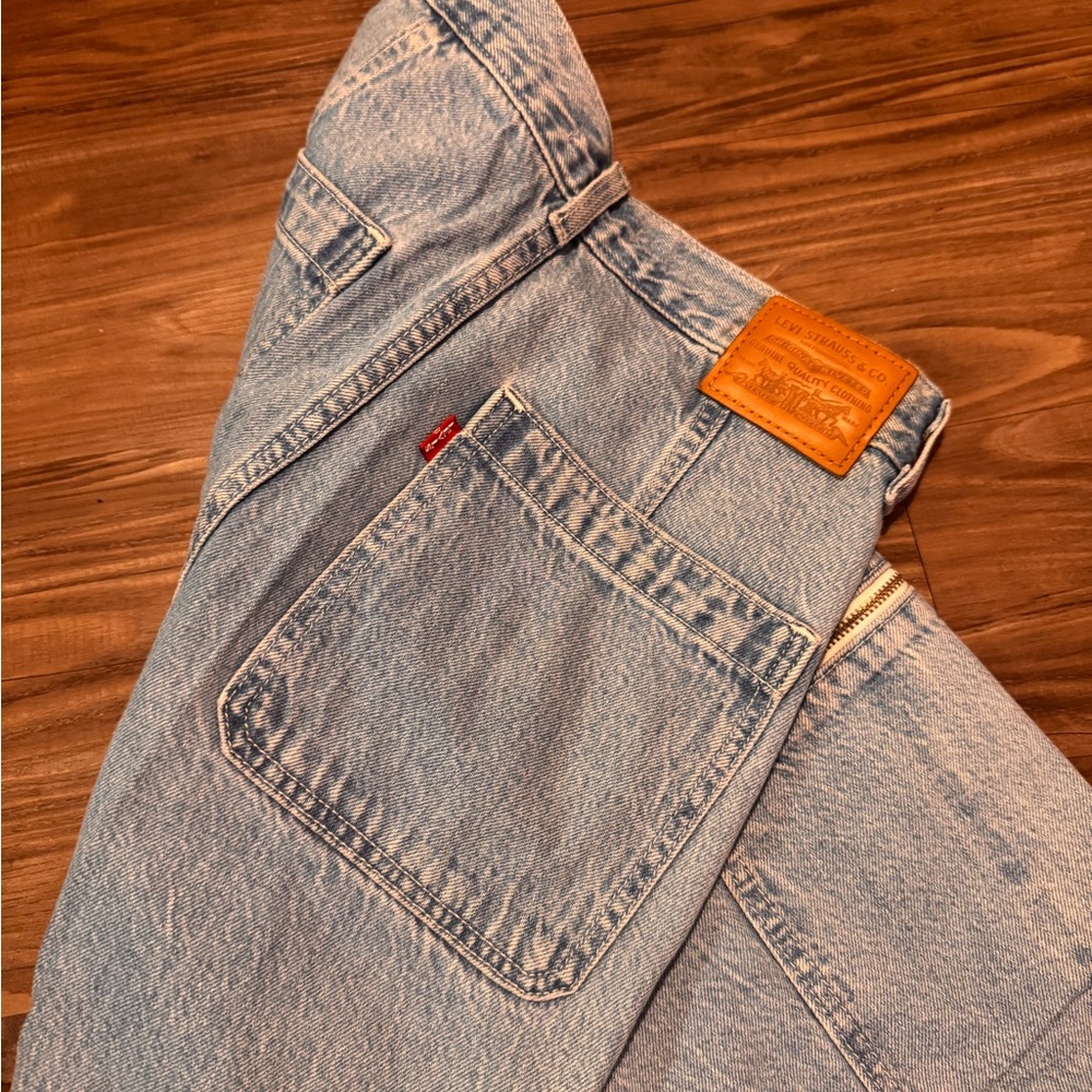 Levi’s Cargo Jeans - Picture 3 of 5